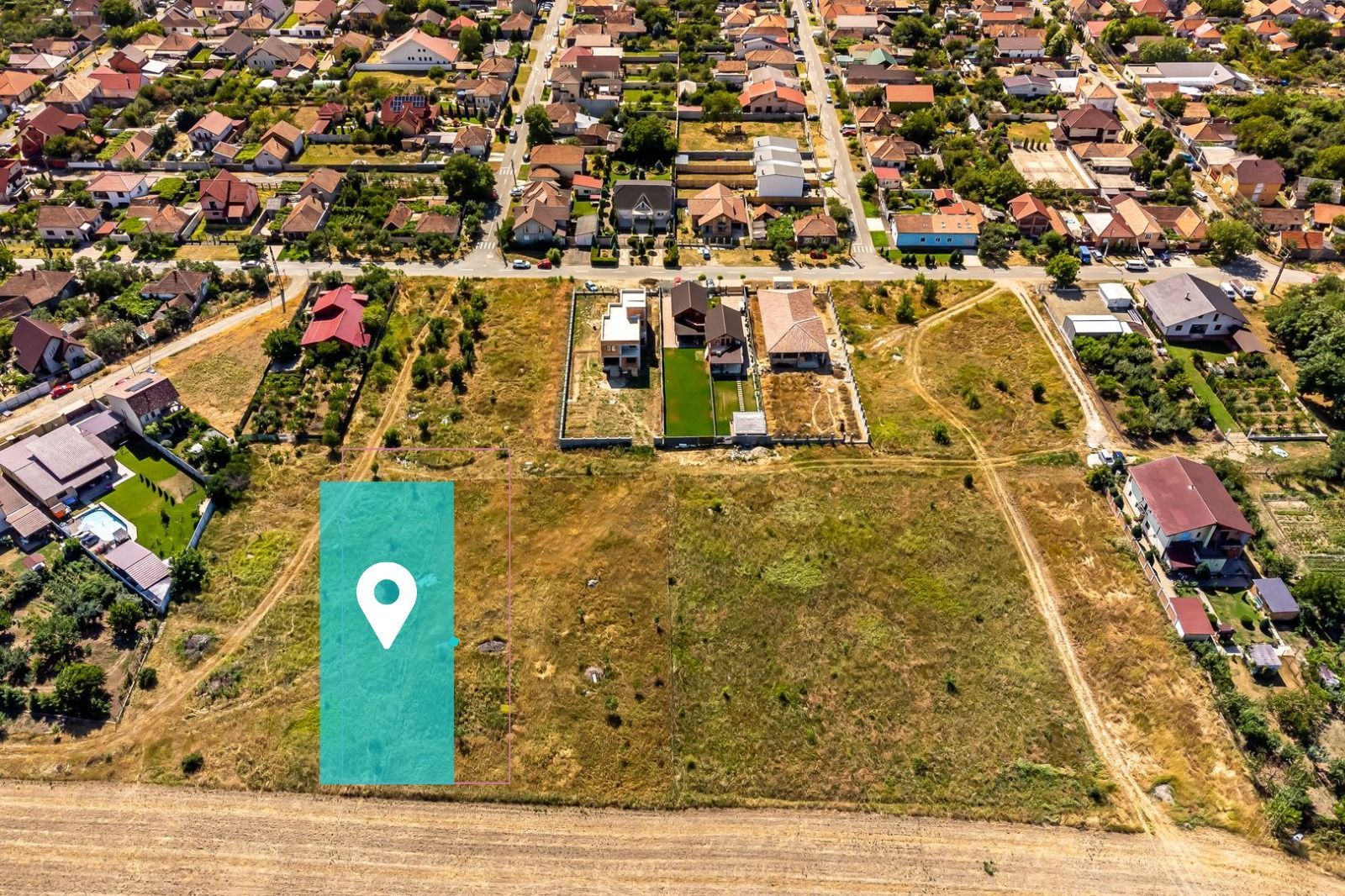 Loc de casă de 929 mp în Poltura Arad - Poză 1