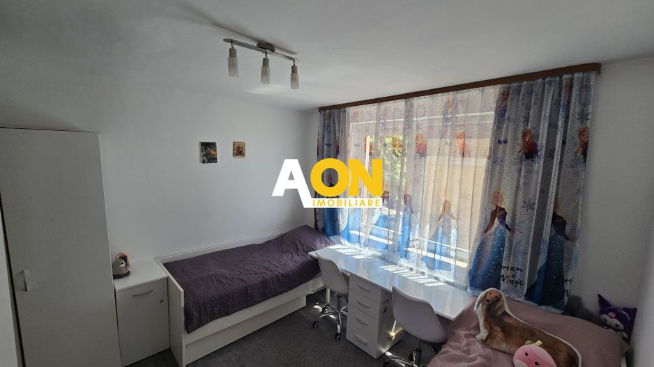 Apartament 2 Camere, Decomandat, Zona Cetate, Etaj 1 - Poză 2