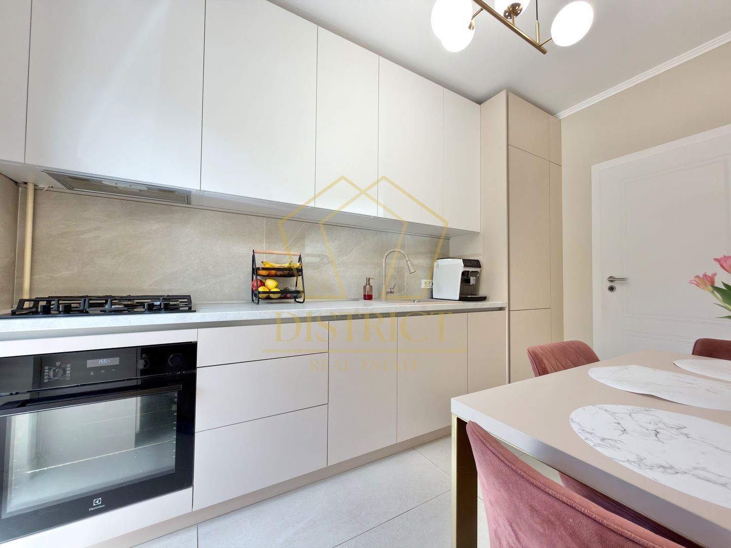 Apartament cu 2 camere mobilat si utilat decomandat la asfalt in Giroc - Chisoda - Poză 4