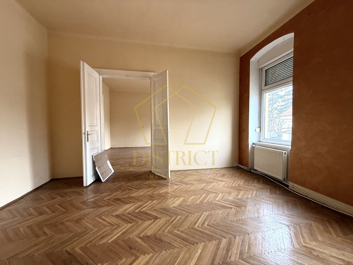 Spatiu pentru birouri, curte interioara si VAD | Balcescu - Poză 5