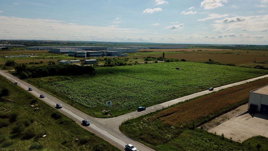 Parcele teren industrial cu PUZ - 2.700 mp, Giarmata - Poză 4