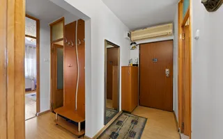 De vânzare Apartament 3 camere Mobilat si utilat., et. 3/4 Alfa, Arad. - Poză 12
