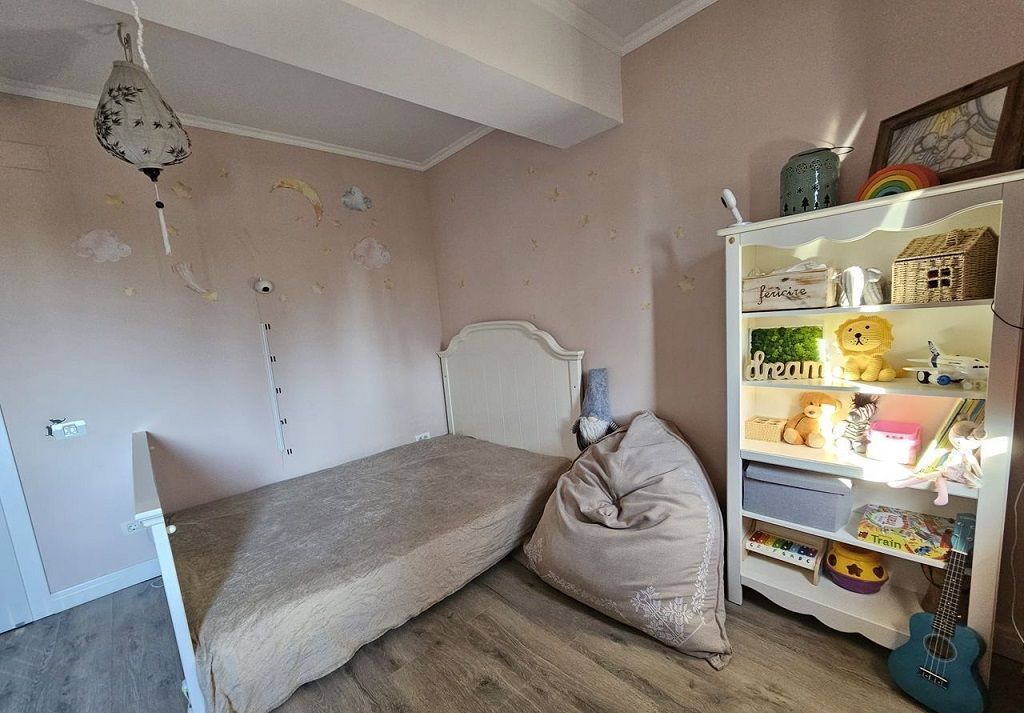 Casa 4 camere | Parcul Mogosoaia | Drum privat cu bariera | P+1+Pod | Semineu - Poză 15