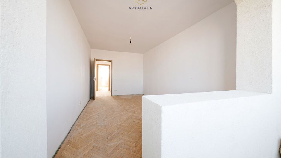 Vandut - Olimpia - Complex | 3 camere, modificat, 67 mp | Partial renovat - Poză 20