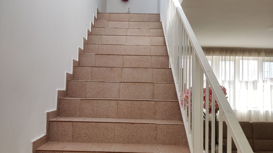 IDEAL PENTRU GRADINITA/SCOALA /AZIL BATRANI / ORFELINAT - Poză 7