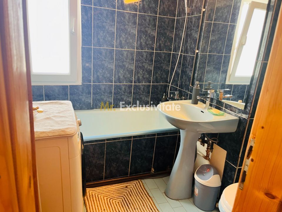 Apartament ultracentral, 3 camere, cu priveliste impresionanta, langa Mercur - Poză 9