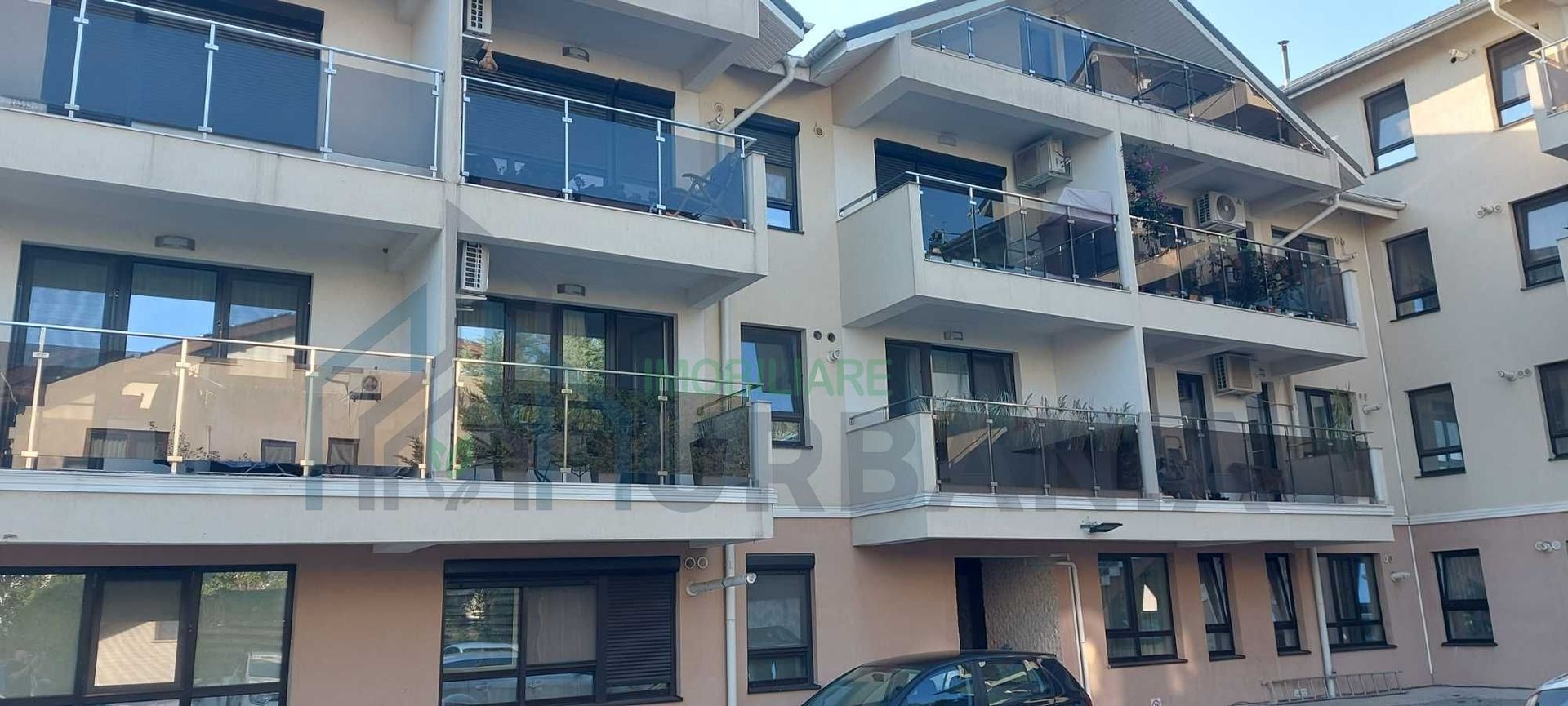Apartament 2 camere de vanzare in Complexul Roua Valea Lupului - Poză 1