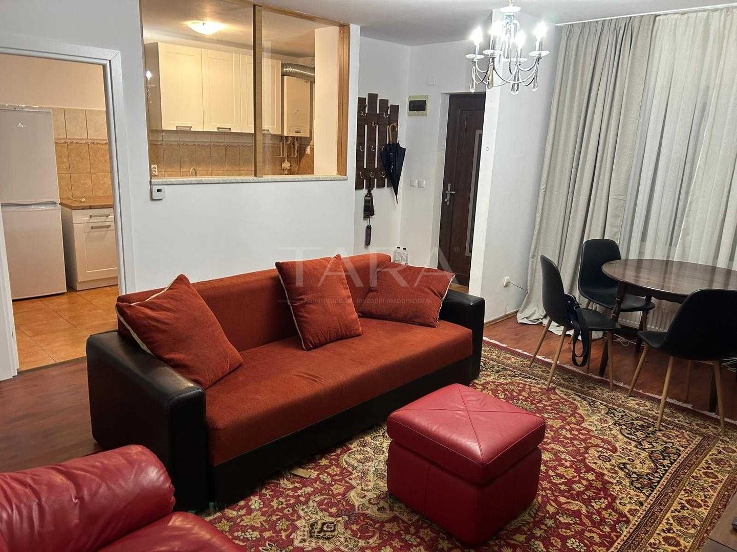 Apartament spațios de închiriat – zona Campului - Poză 1