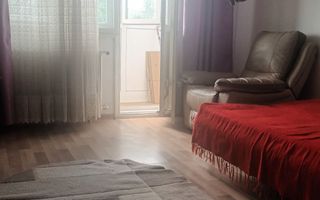 Titan,1 Decembrie - Poză 1