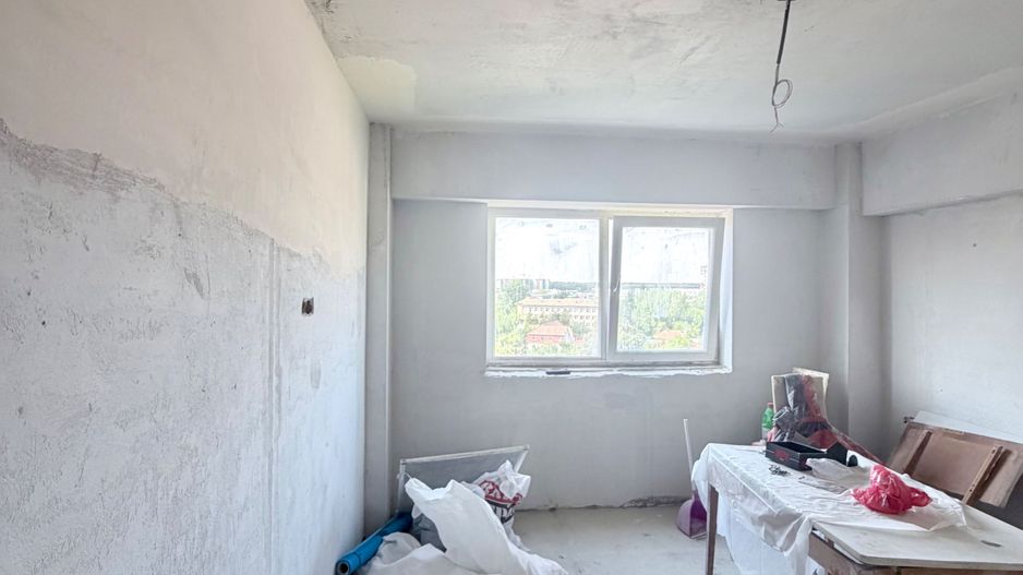 APARTAMENT SPATIOS CU VEDERE PE 2 PARTI - Poză 6