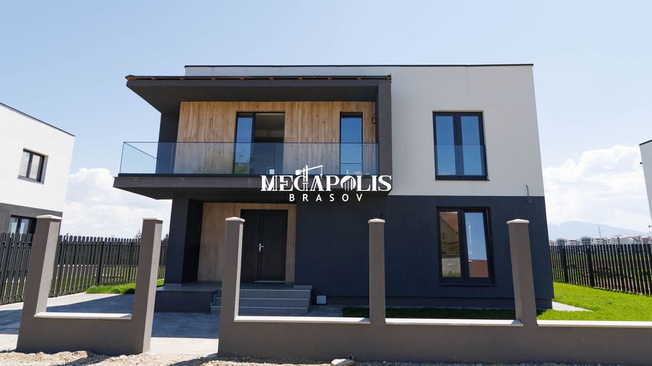 Casa Stil Mediteranean/ Intrare in Sanpetru - Poză 2