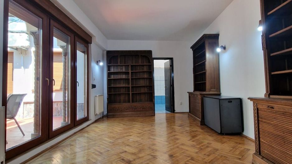 Vila 4 camere pretabila firma - Poză 16