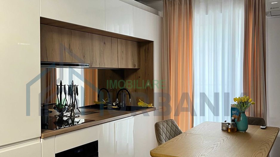 Apartament 3 camere, zona Păcurari (reper Alpha Bank), etaj intermediar, bloc nou, 2 băi, parcare și boxă - Poză 1