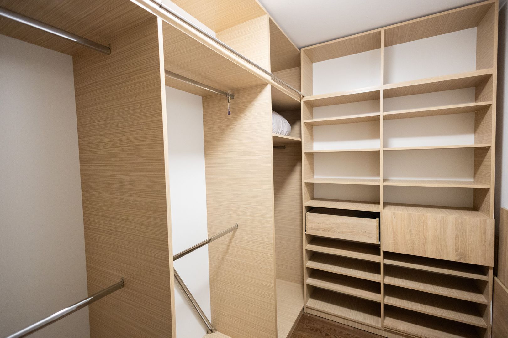 Apartament 3 camere, zona Erou Iancu Nicolae, complex cu piscina - Poză 14