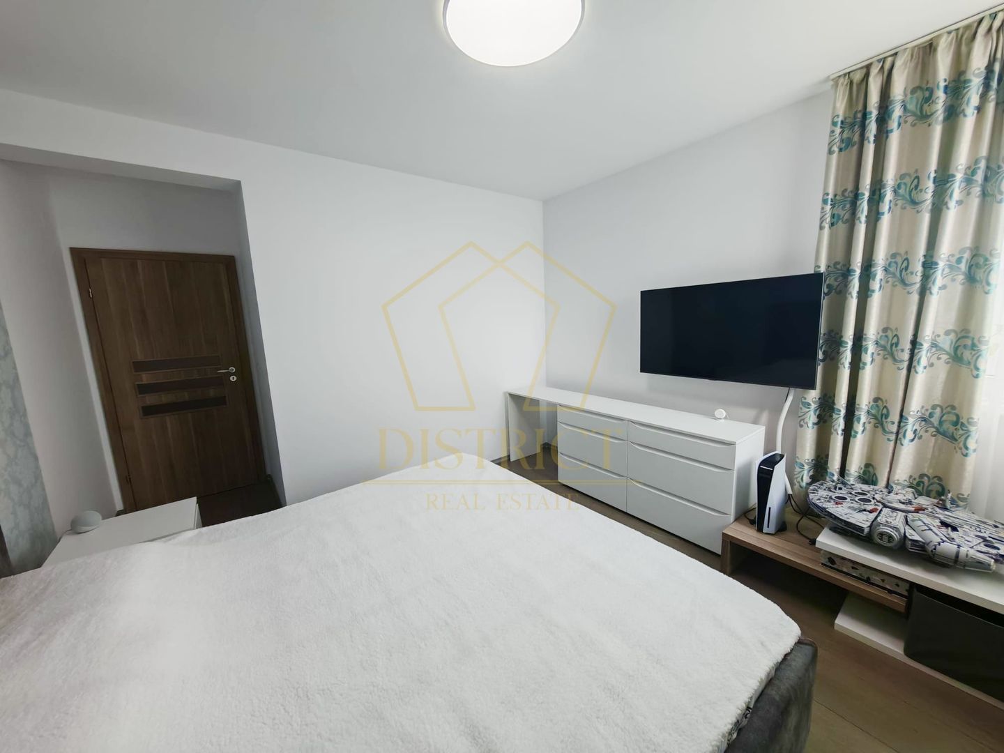 Apartament modern cu 3 camere si terasa | Giroc | ESO - Poză 1