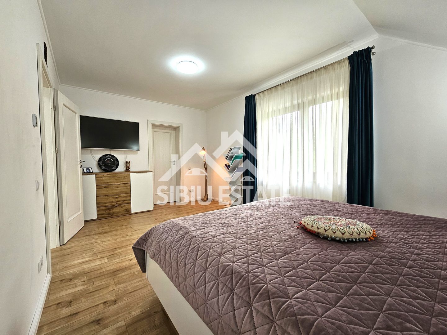 Casa 6 camere, teren 1000 Sibiu Tocile - Poză 7