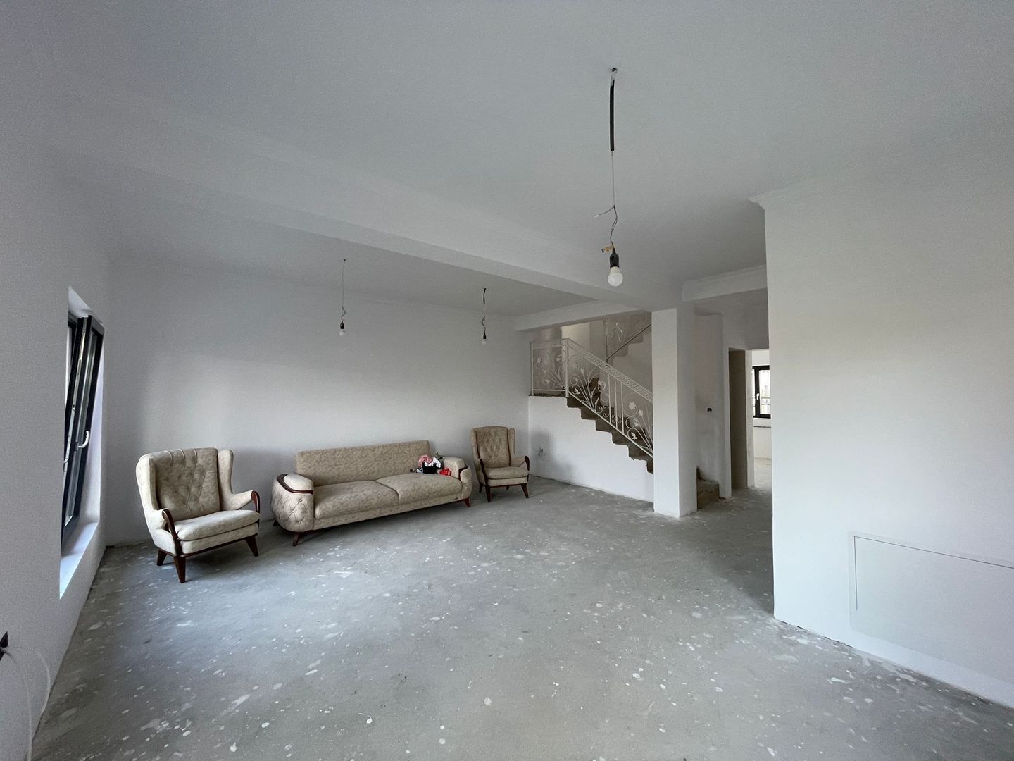 Duplex - 3dormitoare - 3 bai - 175.000€ | Ghiroda | - Poză 3