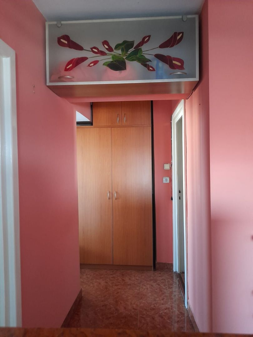 Apartament cu o camera, de vanzare, situat in zona Dacia, Oradea. - Poză 7