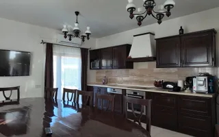 Casă spațioasă cu etaj | 204 mp | Teren 594 mp | Sântandrei - Poză 13