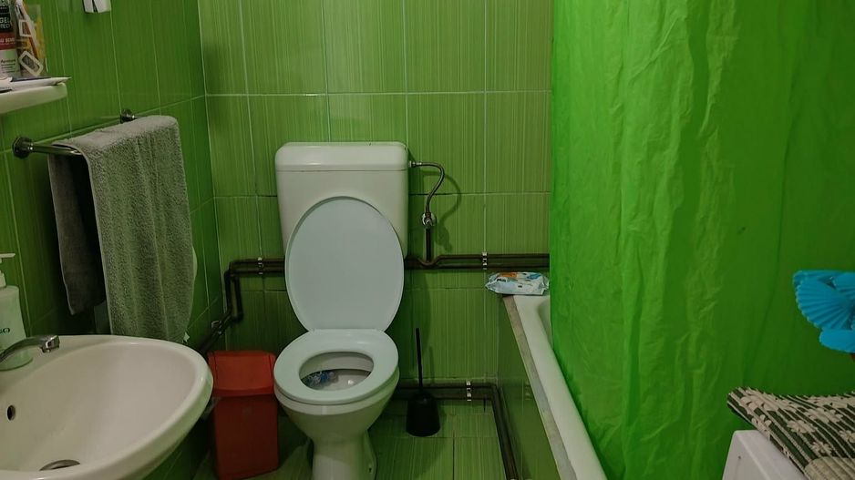 Casă cu 4 camere și teren generos de 2.370 mp – Deta, Strada 1 Mai - Poză 10