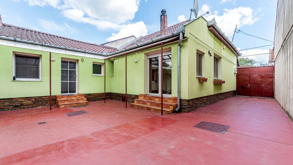Casa 5 camere - Cartierul Functionarilor - Teren 421 mp - COMISION 0 - Poză 3