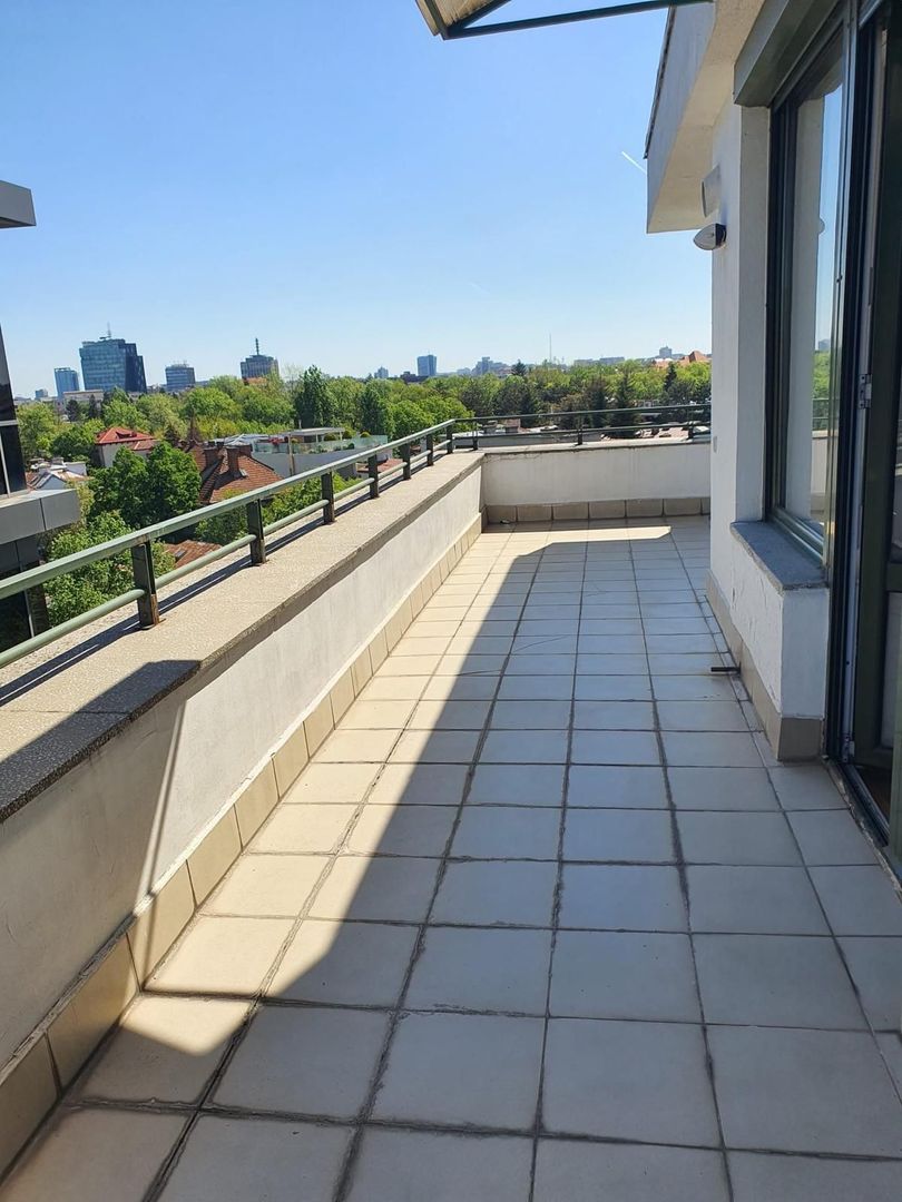 Penthouse duplex cu vedere libera Arcul de Triumf - Poză 13