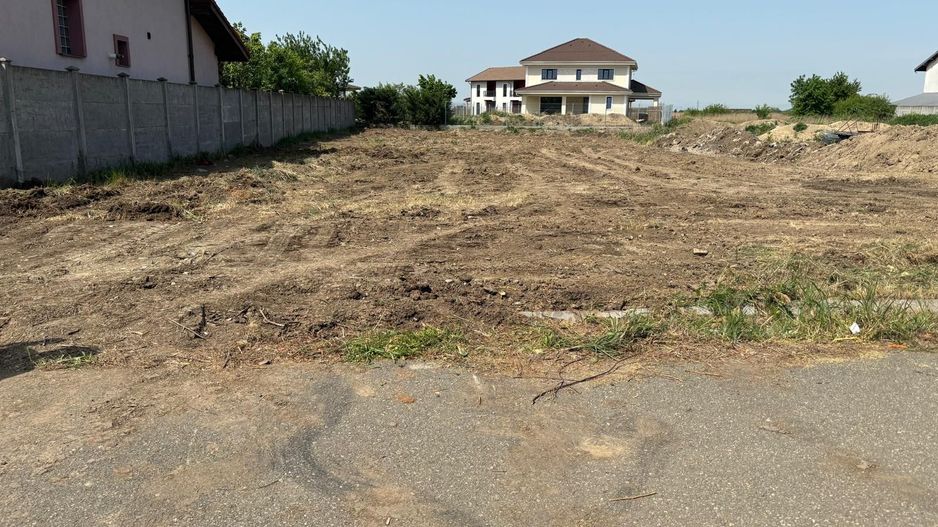 Teren 648 mp langa scoala si padure - Poză 1