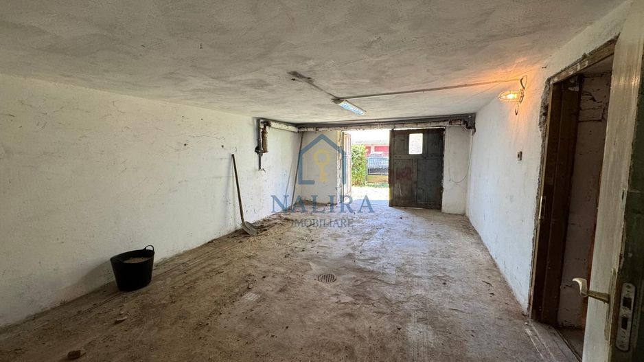 Apartament tip casa de vanzare  P+2  cu garaj -  Sasar - Poză 28