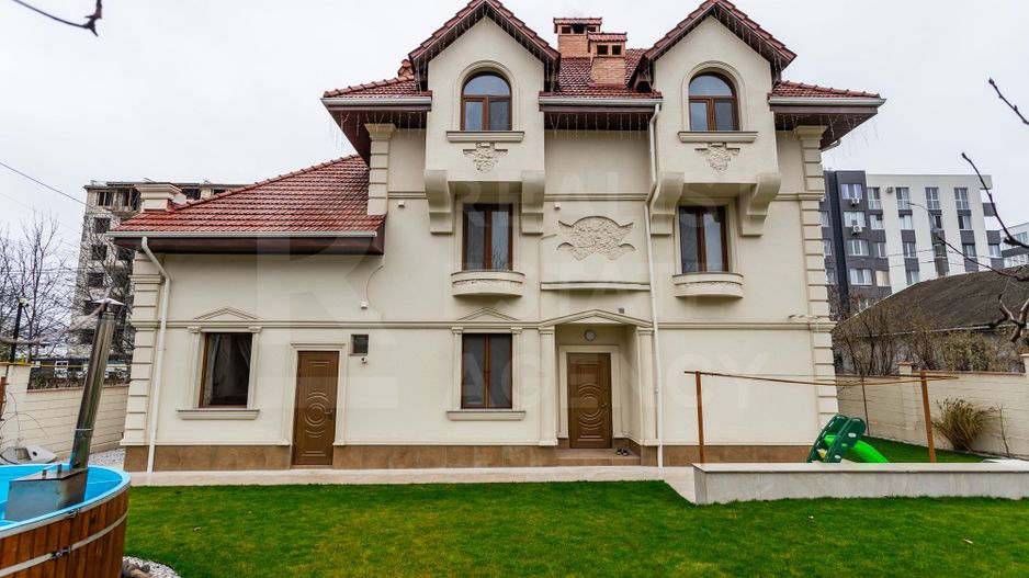Vânzare, casă, 3 nivele, 300 mp+7,2 ari, str. Chișiniău, Cricova - Poză 5