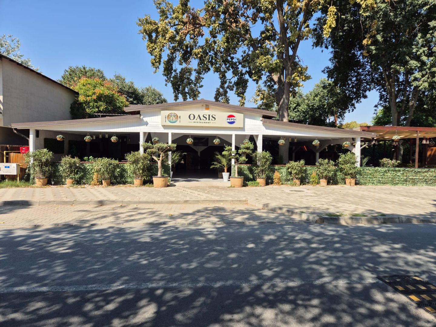 Spațiu comercial restaurant cu terasă de vânzare în  Olimp Constanța - Poză 1