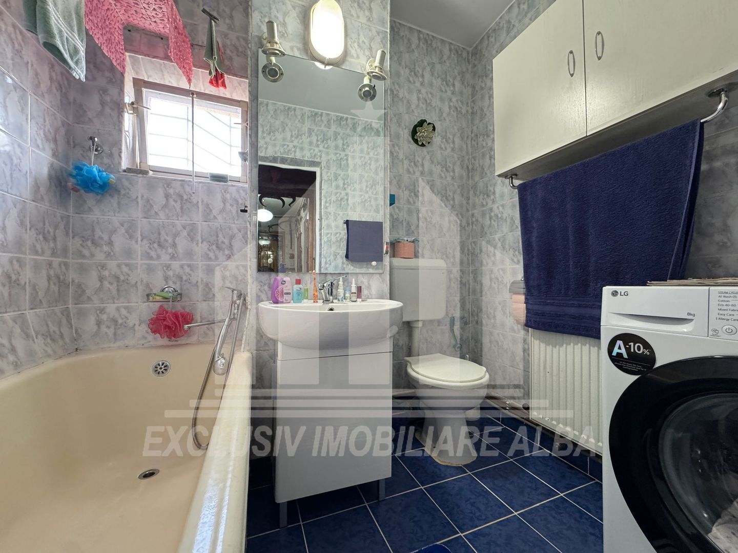 Apartament 3 camere decomandate | 2 bai | 69 mp | Cetate - Piata - Poză 9