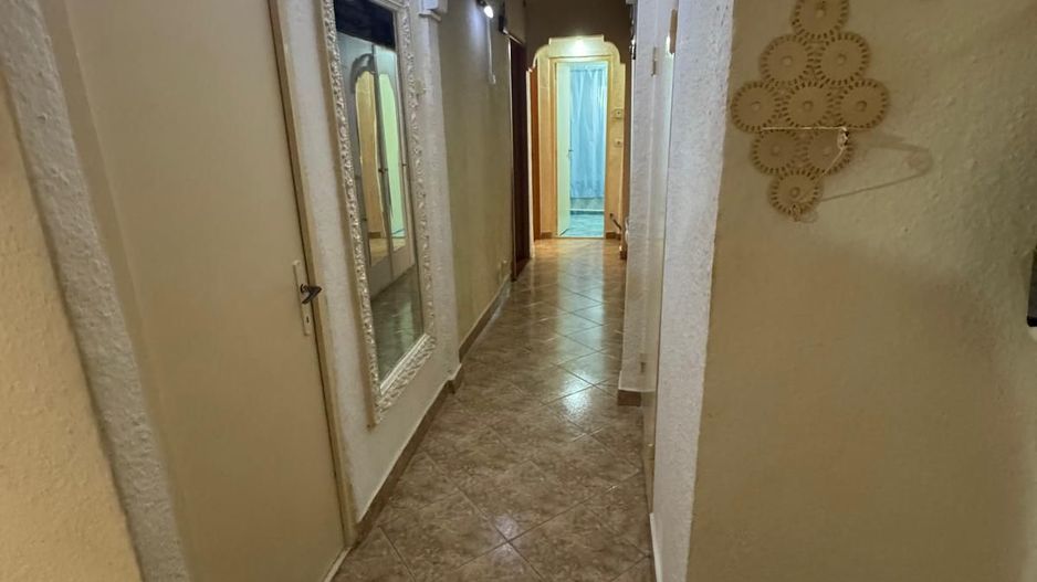 De Vânzare - Apartament 3 Camere, Strada Decebal - Poză 15