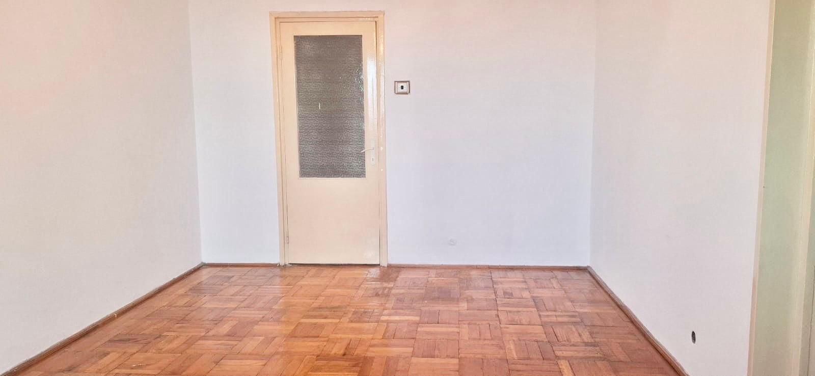 Vând apartament 3 camere – zona Policlinca, lângă Sigma - Poză 3