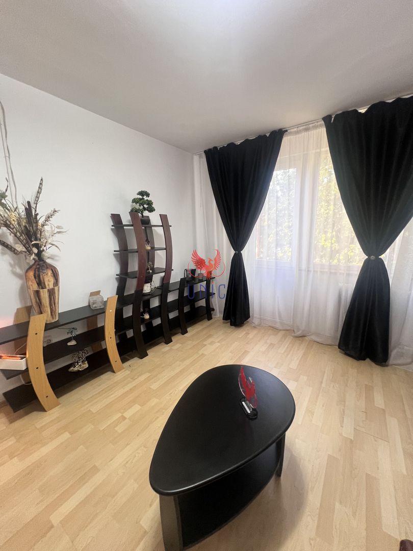 Decomandat, stradal, Calea Bucuresti etaj 1 - Poză 17