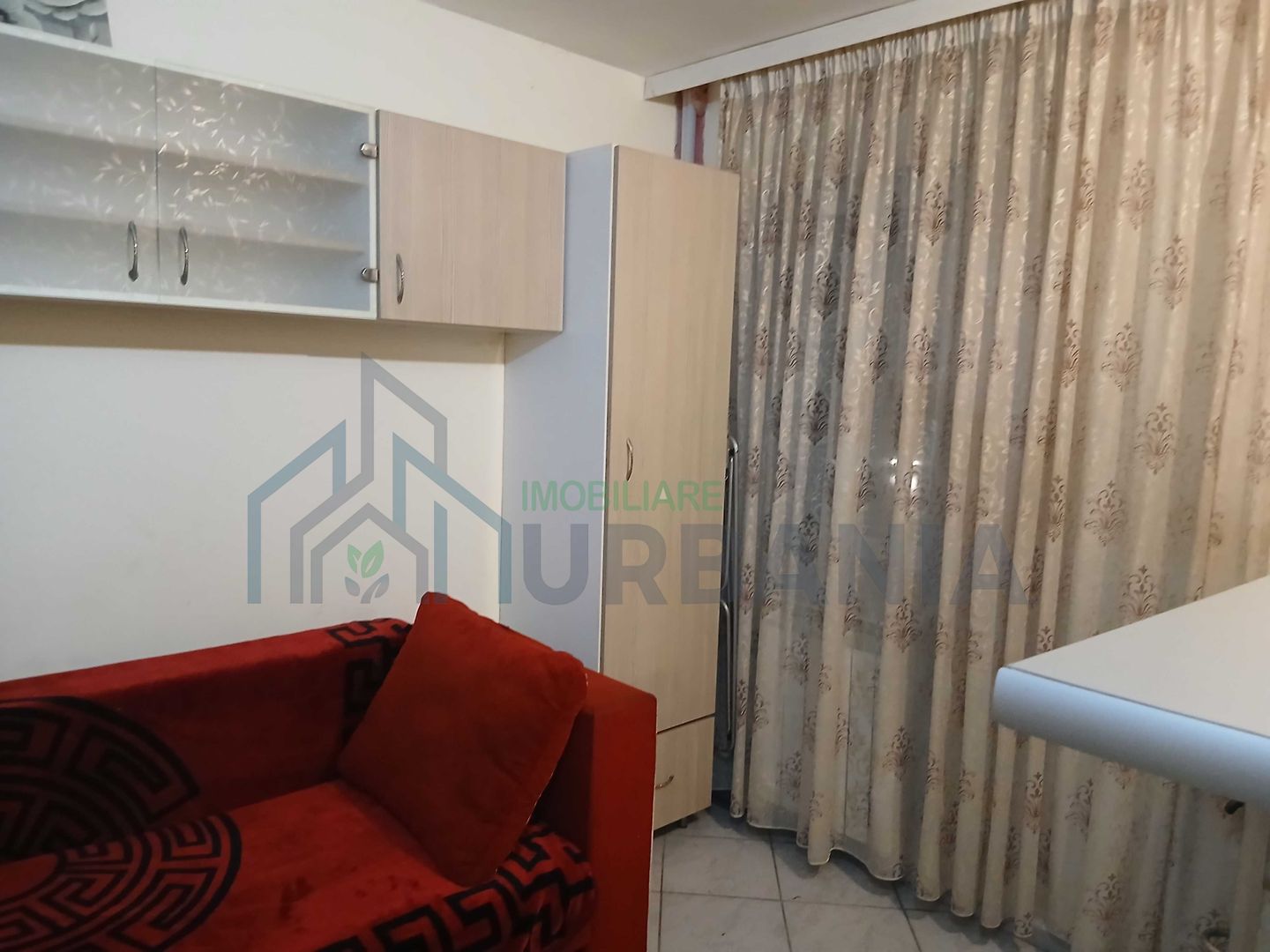 Camera de cămin tip garsonieră - Poză 1