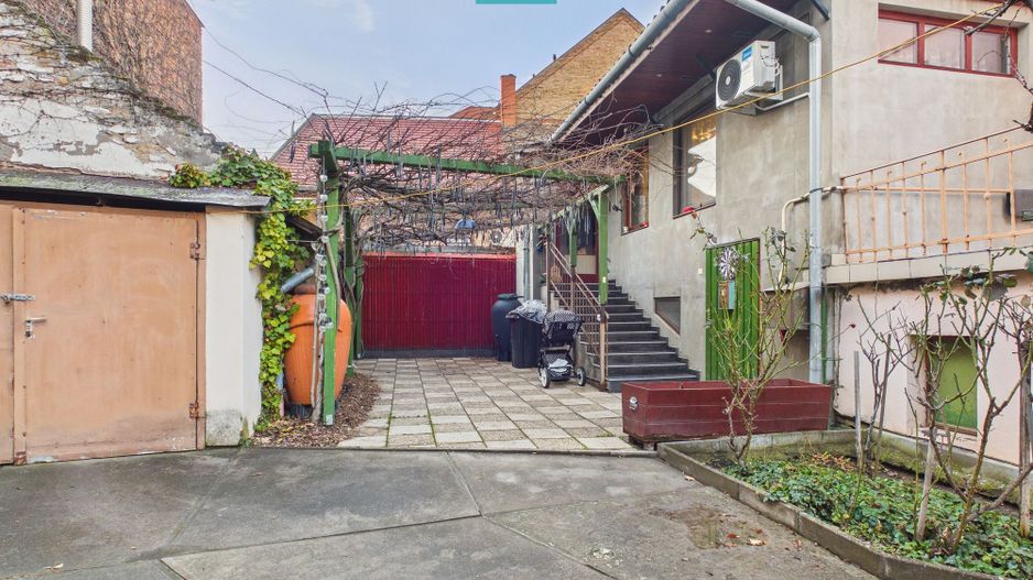 Apartament ultracentral cu 2 camere în Mako - Poză 4