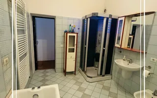 De vanzare Apartament 3 camere, renovat, Eminescu, ultracentral Arad - Poză 11