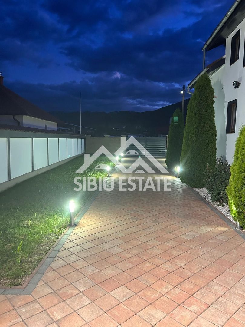 Casa Spectaculoasa Semipasiva cu teren de 1.000 mp.de vanzare in Orlat - Poză 12