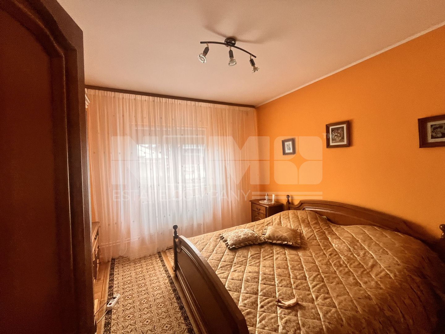 Casă De Vânzare cu 9 Ari teren I Fălticeni /Zona Spitalului I 270.000E - Poză 10