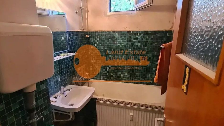 Apartament cu 2 camere in zona Drumul Taberei-Parc - Poză 8