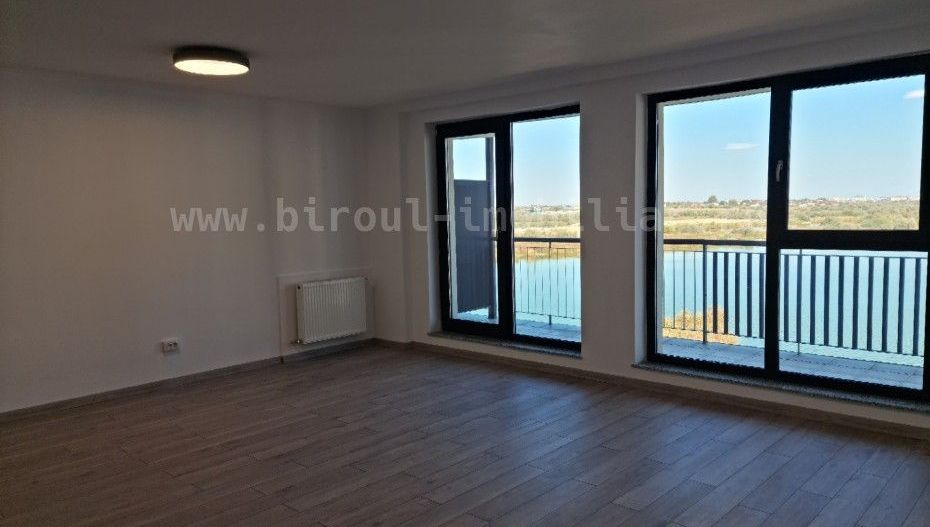 Apartament Spațios cu Vedere Frontală la Lacul Siutghiol și Mamaia - Poză 8