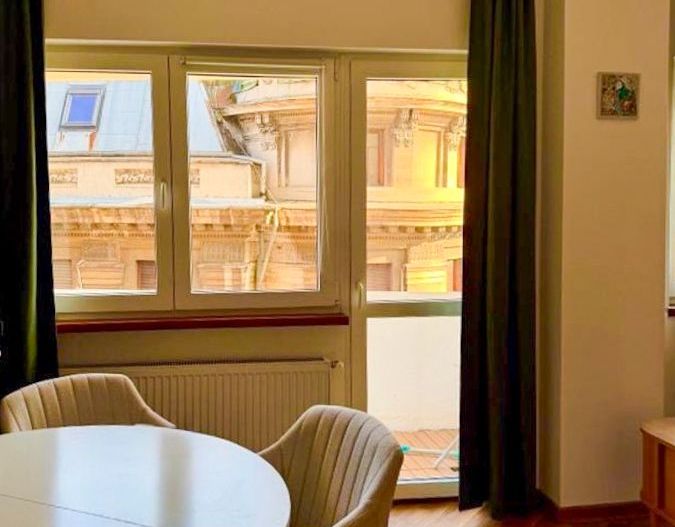 Chirie | Apartament 3 camere | Universitate | Bloc Interbelic - Poză 4