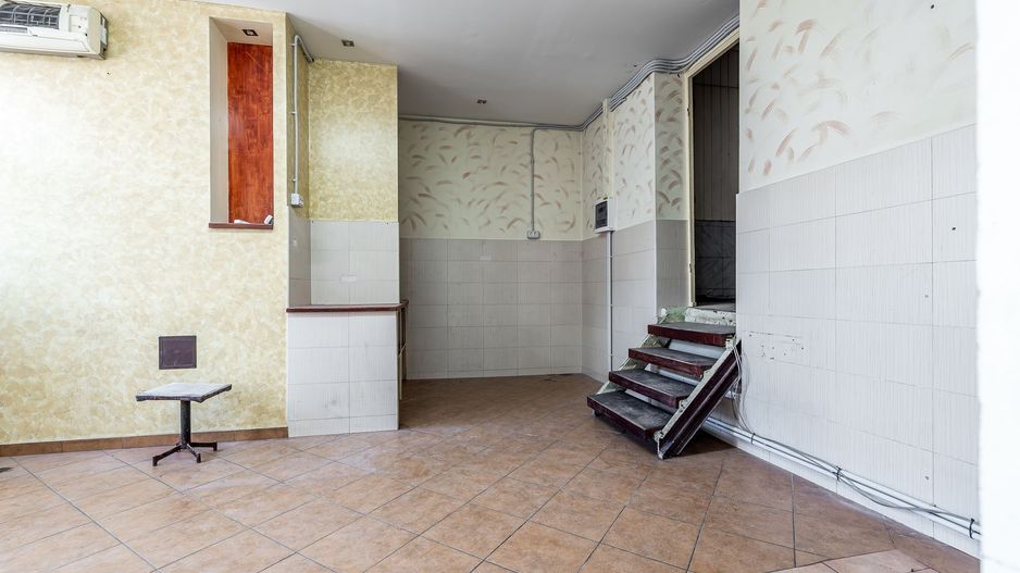 Spațiu comercial spre închiriere | Zona Boul Roșu – Palatul Steiner - Poză 9
