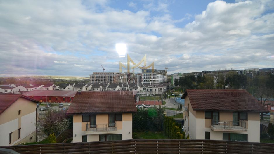 Casă spațioasă de vânzare în Gheorgheni – vedere spre parc - Poză 18