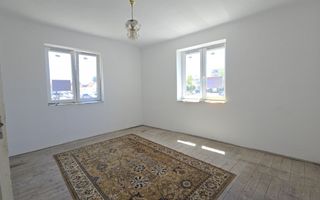 De Vânzare Casă 2 camere P-ȚA Mică - Poză 9