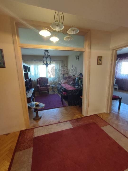 4 Camere | McDonalds Romana | Fara risc seismic | Metrou | Raritate - Poză 1