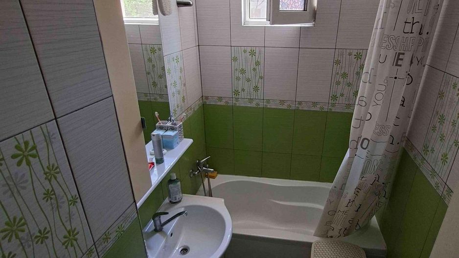 Vanzare Apartament 2 camere, 52 mp, etaj 2/10 – lipit de Parcul Moghioroș - Poză 3
