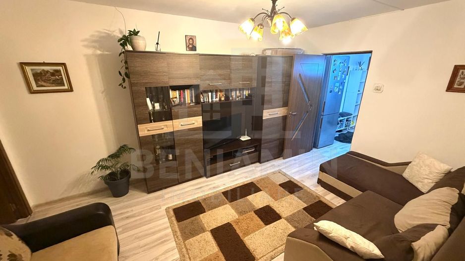 3 camere semidecomandat etaj 3 mobilat utilat - Valea Rosie - 69mp - Poză 1