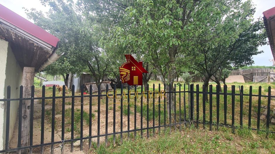 Casa + garaj + 5400 mp teren in Tomesti Goruni, zona de vis, nu rata - Poză 21