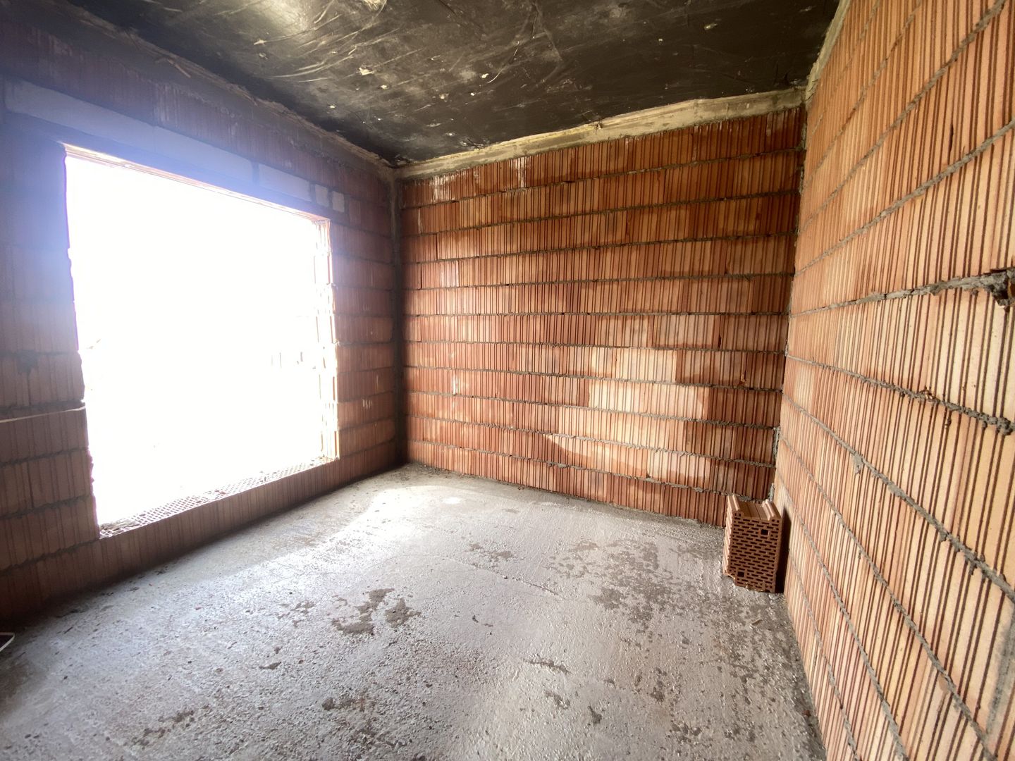 COMISION 0, CASĂ LA ROSU IN SACALAZ, 5 Camere, 107mp Utili, 300mp Teren - Poză 9